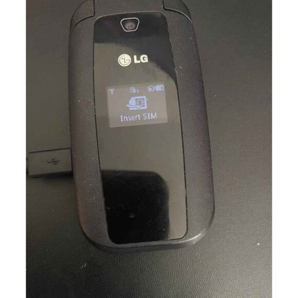 LG TracFone Prepaid Flip Phone Black - Picture 4 of 5